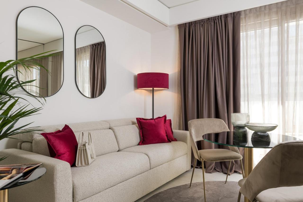We Me Suite Hotel 里乔内 外观 照片