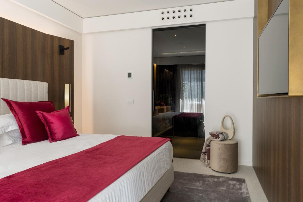 We Me Suite Hotel 里乔内 外观 照片